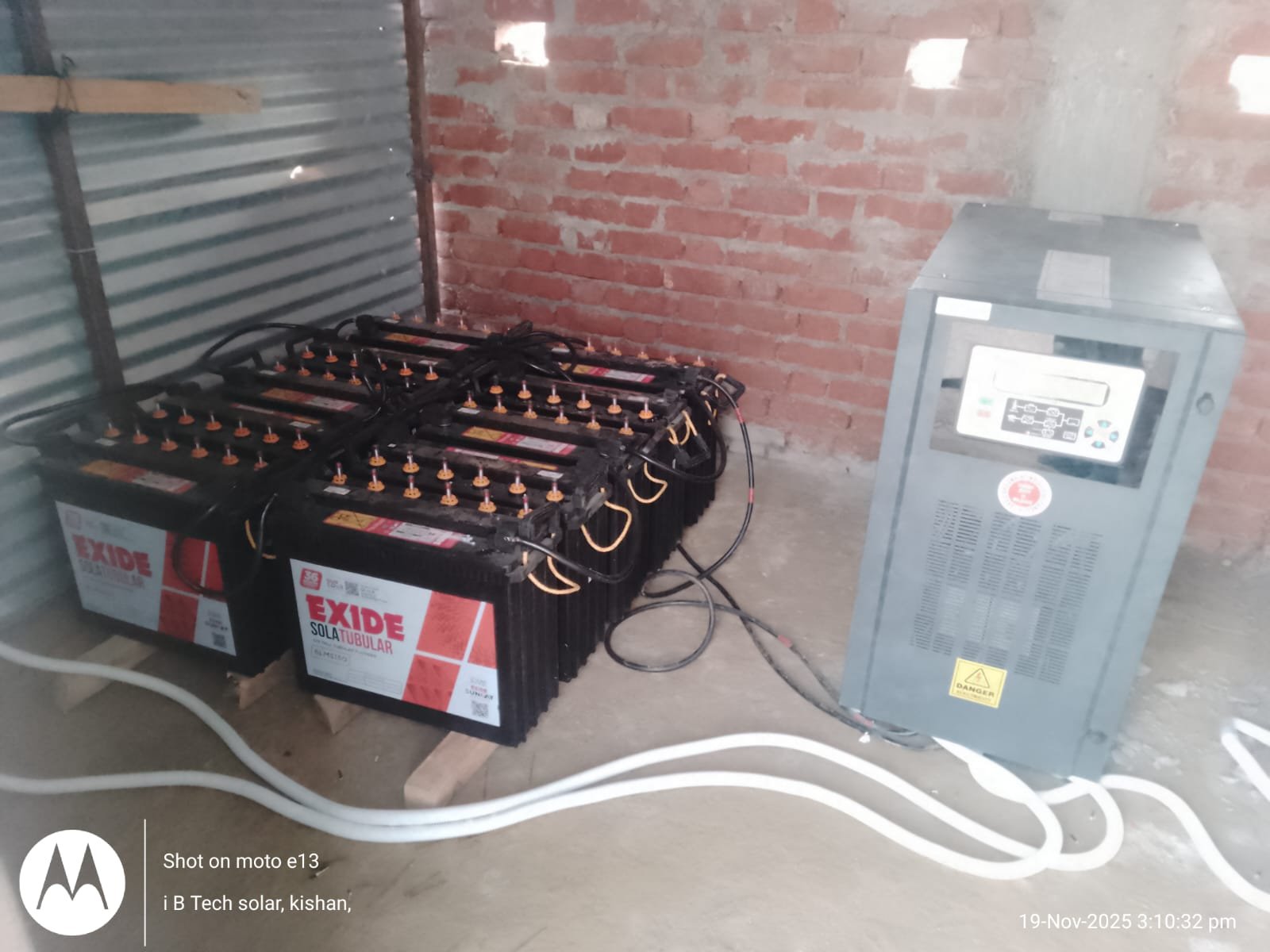 Off-grid solar battery backup system