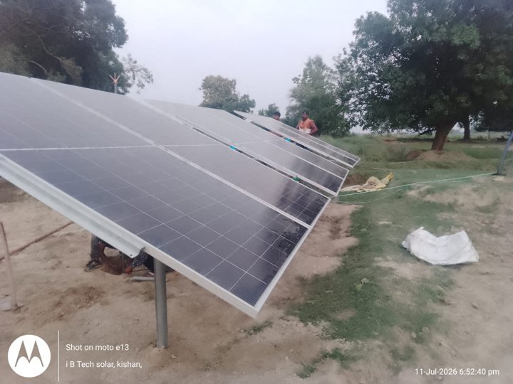 Ground mounted solar panel array installation
